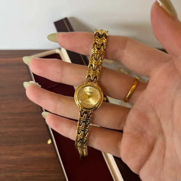 MH 725-1 MoHerWatch Classic Gold Watch Small Oval Dial Watch for Women