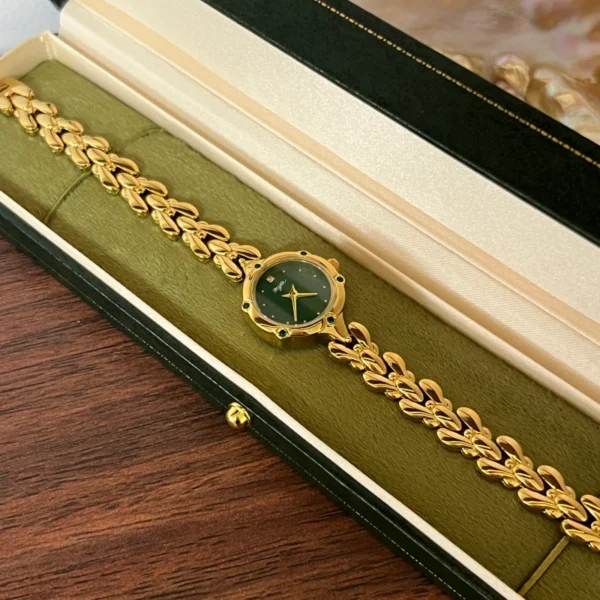 MH 727-4 MoHerWatch Elegant Green Oval Gold Link Bracelet Round Dial Watch for Women