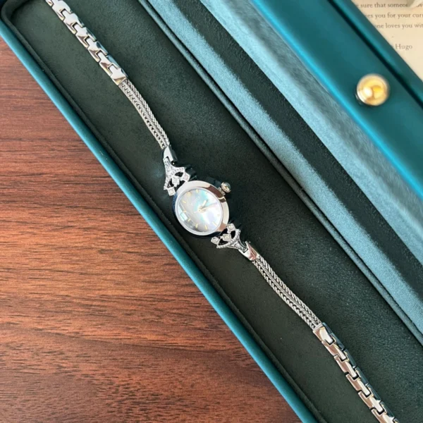 Classic Silver Round Dial Braided Bracelet Watch for Women