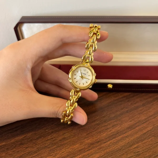 Classic Cream Round Dial Gold Curved Link Bracelet Watch for Women