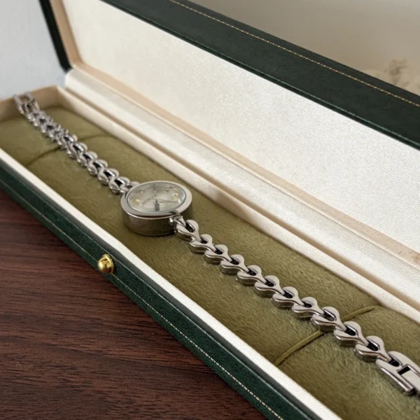 Classic Pale Round Dial Silver Open Link Bracelet Watch for Women