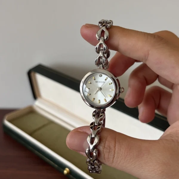 Classic Pale Round Dial Silver Open Link Bracelet Watch for Women