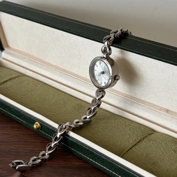 Classic Pale Round Dial Silver Open Link Bracelet Watch for Women