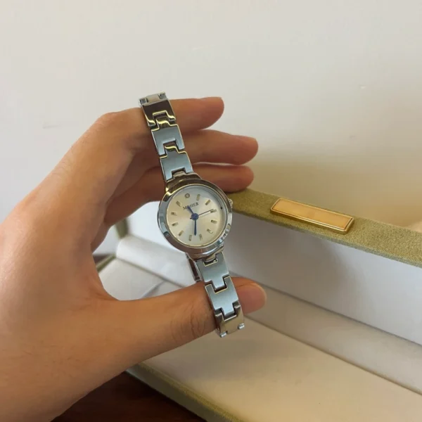 Classic Cream Round Dial Silver Geometric Bracelet Watch for Women