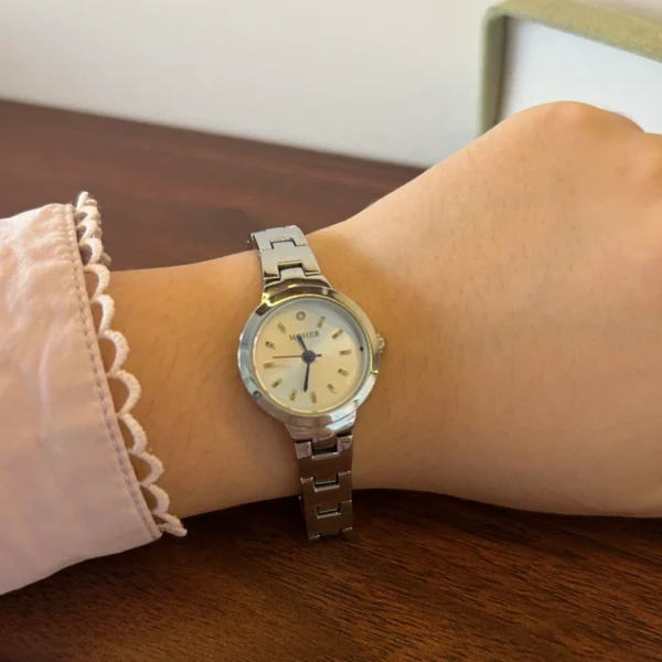 Classic Cream Round Dial Silver Geometric Bracelet Watch for Women