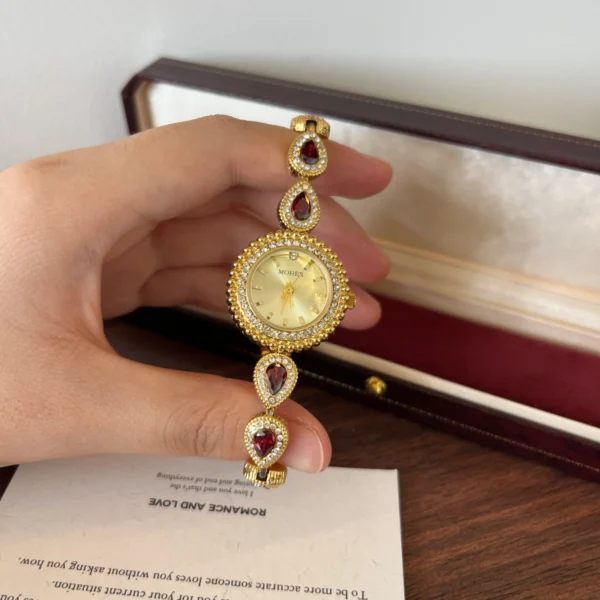 Elegant White Oval Link Gold Bracelet Watch for Women