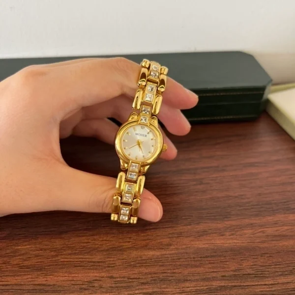 Classic Gold Round Dial Rectangular Link Bracelet Watch for Women