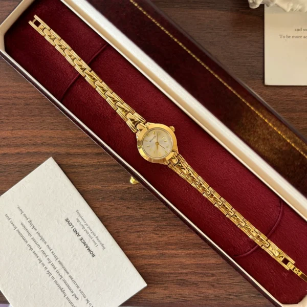 Classic Gold Round Dial Slim Patterned Bracelet Watch for Women