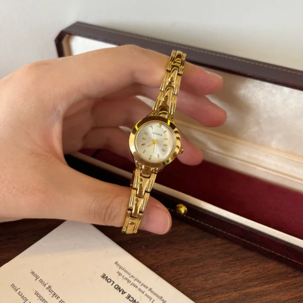 Classic Gold Round Dial Slim Patterned Bracelet Watch for Women